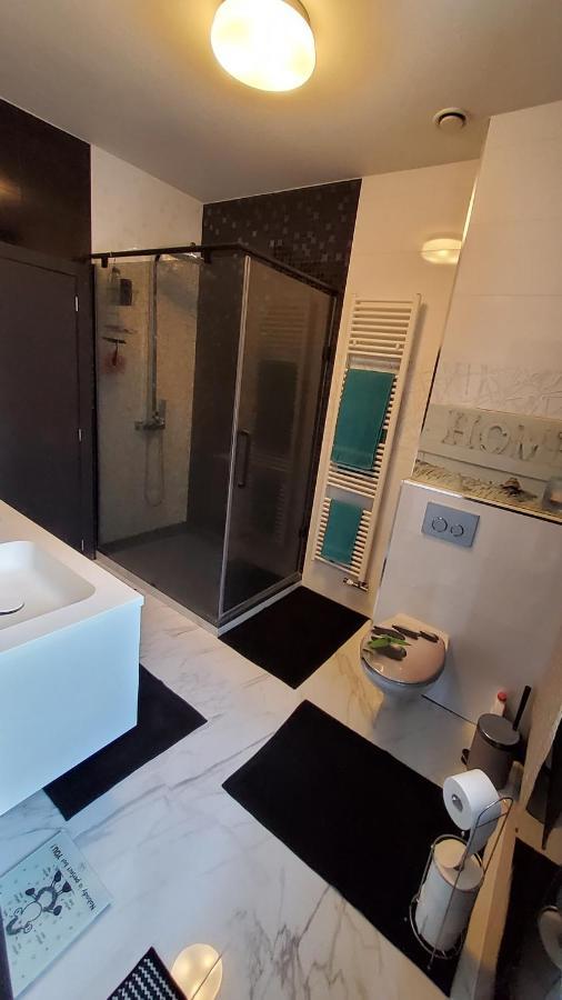 Chambre Deluxe Au 2Eme Etage, Chambre Double Au 4Eme Etage Not A Hotel Brussels Ngoại thất bức ảnh